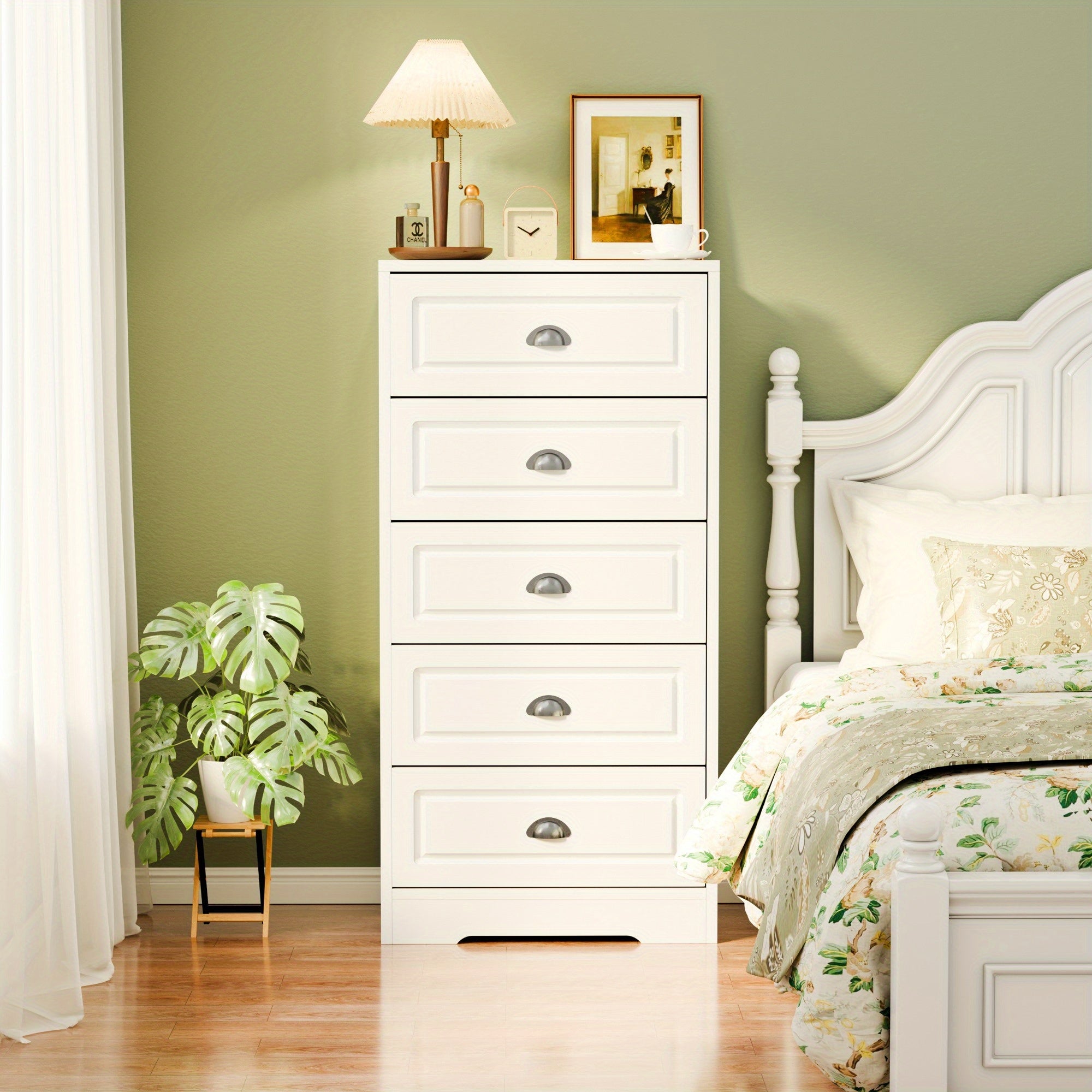 Dresser for Bedroom 5 Drawer Dresser with Sturdy Base Wooden Large Capacity Storage Cabinet Tall Chest of 5 Drawers