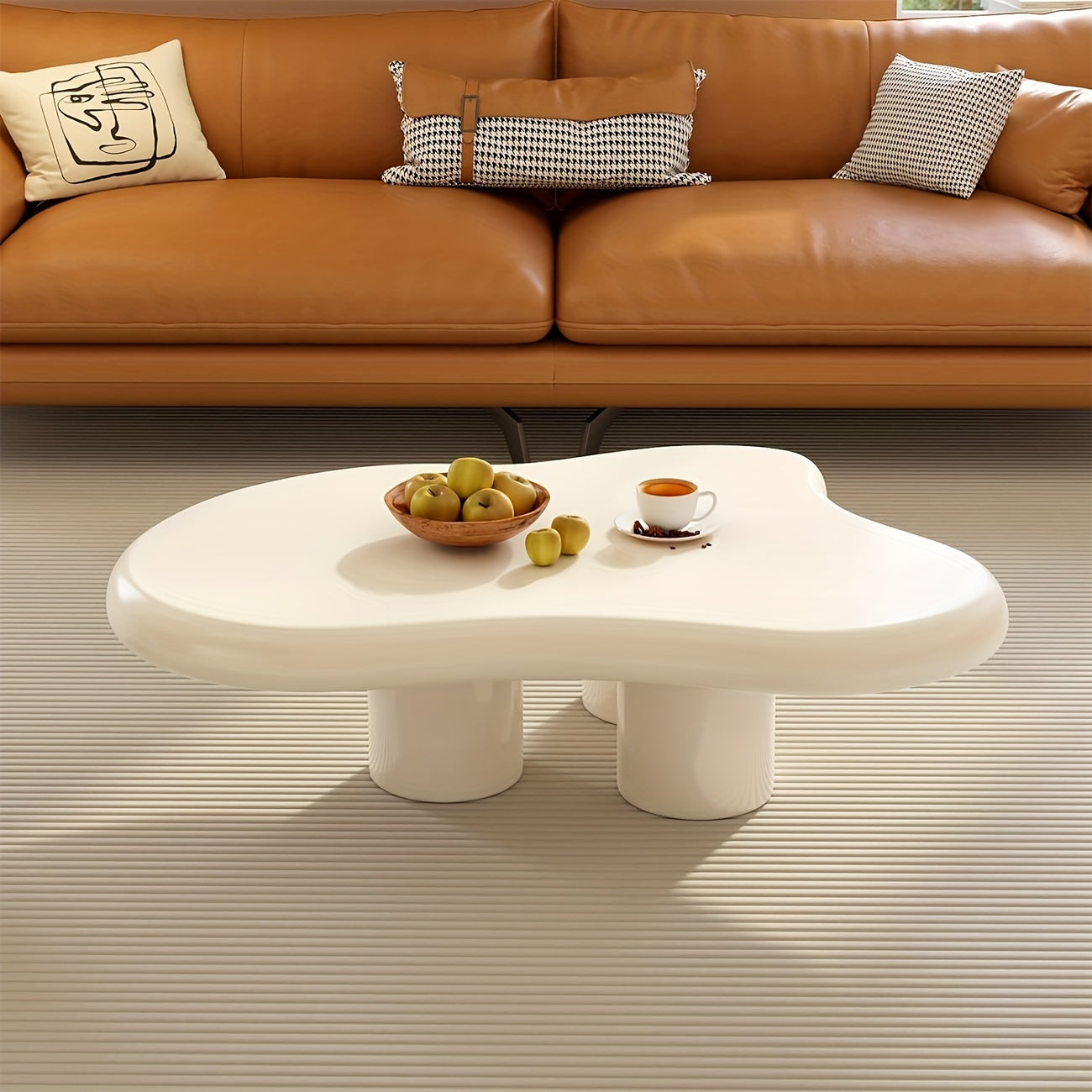 Cream White Coffee Table, Cloud-Shape Cute Coffee Table With 3 Short Legs, Modern Live Round Edge Coffee Table, Funky Minimalist Living Room Low Coffee Table For Sitting On The Floor