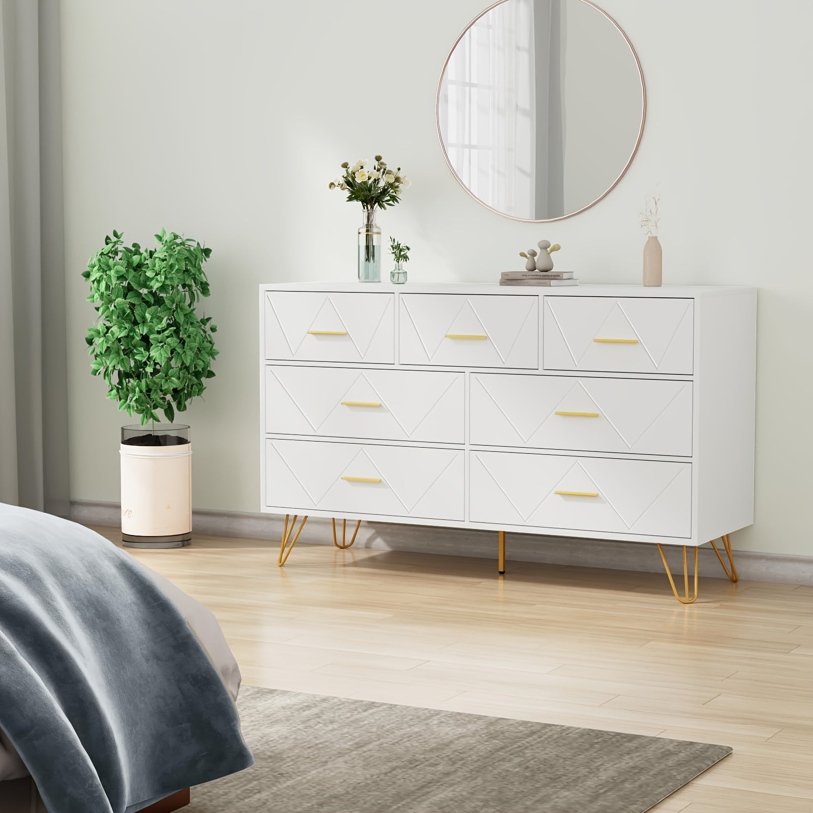 Dresser for Bedroom 7 Drawer Dresser with Wide Drawers and Metal Handles Wood Dressers & Chests of Drawers for Hallway